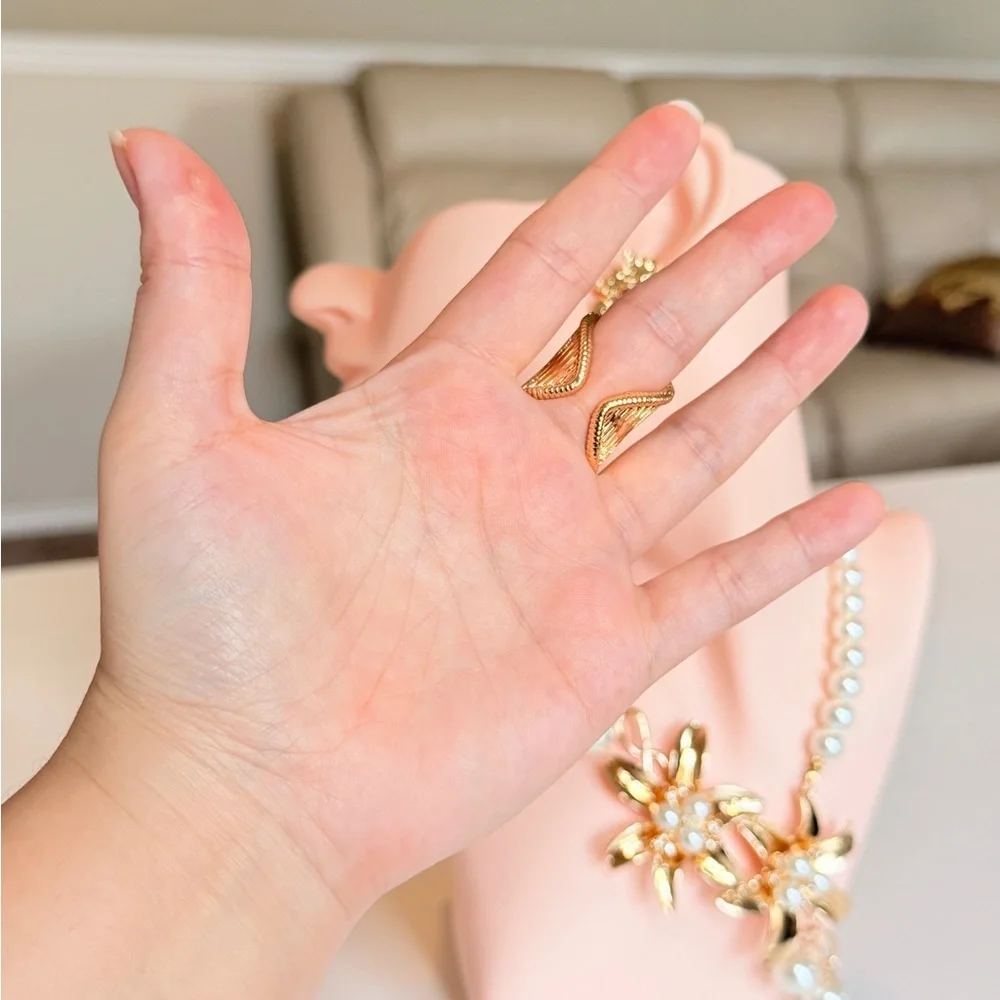 Gold-Plated White Cameo Statement Ring